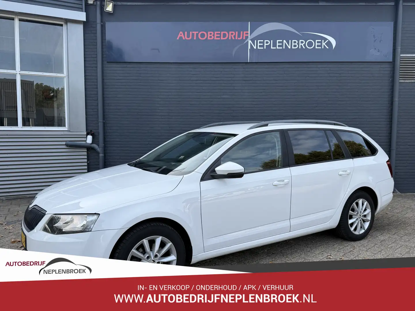 Skoda Octavia Combi 1.2 TSI Greentech Ambition Businessline Navi Weiß - 1