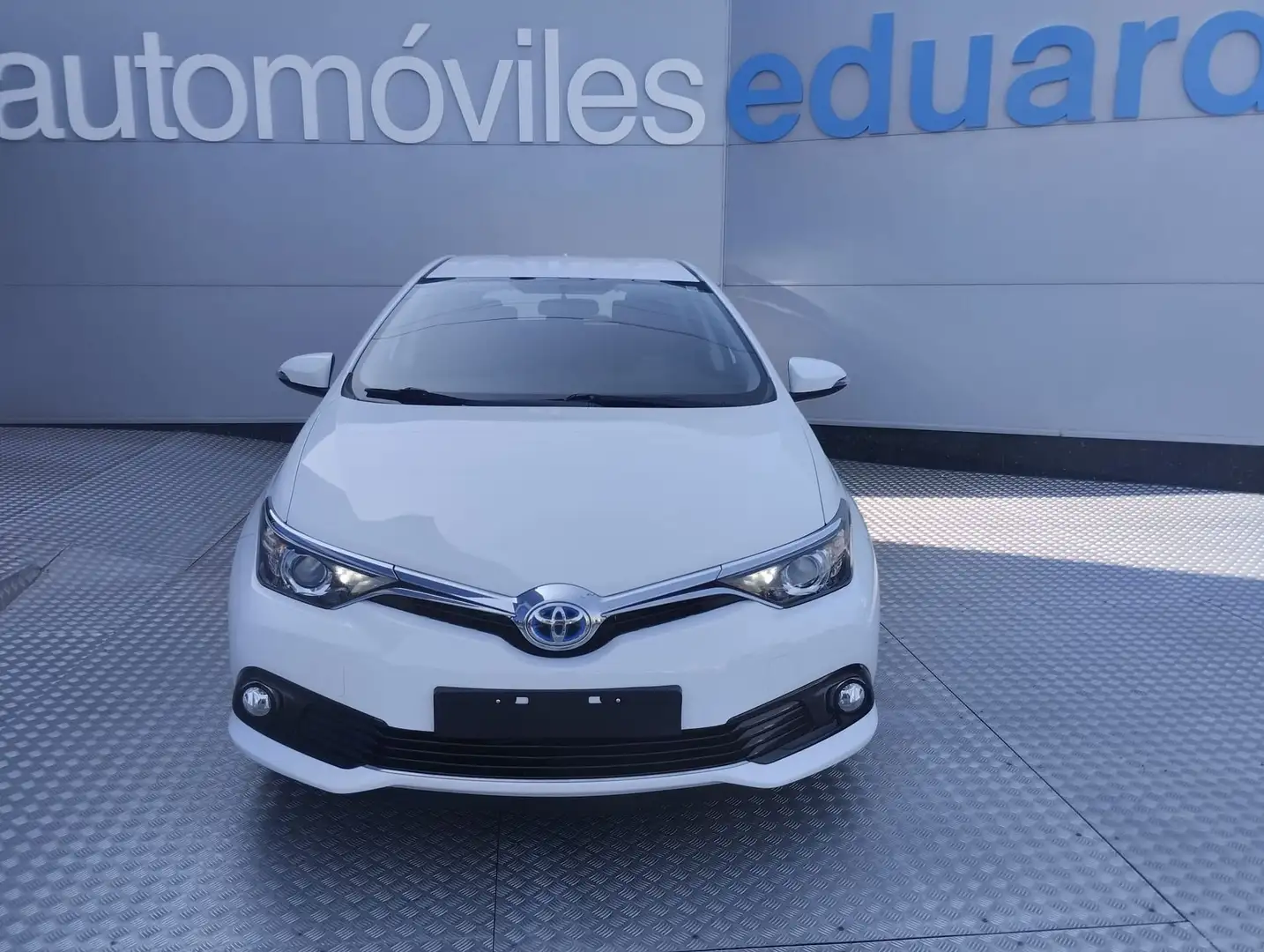 Toyota Auris Hybrid Active Blanco - 2