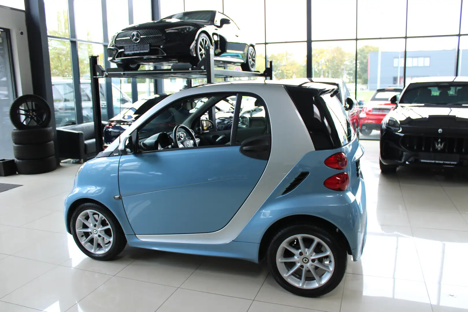 smart forTwo COUPE SOFTOUCH AUT. EDITION PASSION NAVI KLIMA TOP Blau - 2