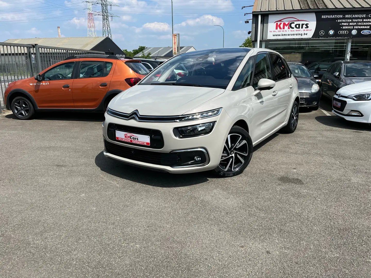 Citroen C4 SpaceTourer 1.2i ESSENCE // FULL OPTION // CAMERA/NAVIGATION/ Beige - 2