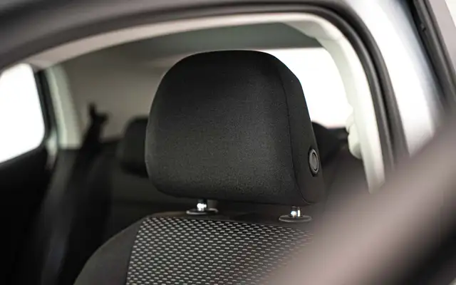 Volkswagen T-Cross view 9