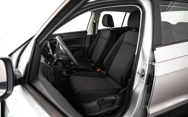 Volkswagen T-Cross view 8