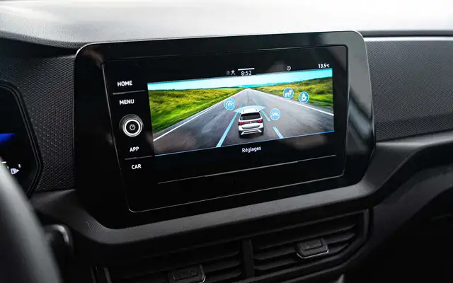 Volkswagen T-Cross view 15