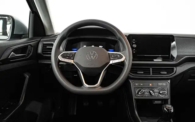 Volkswagen T-Cross view 11