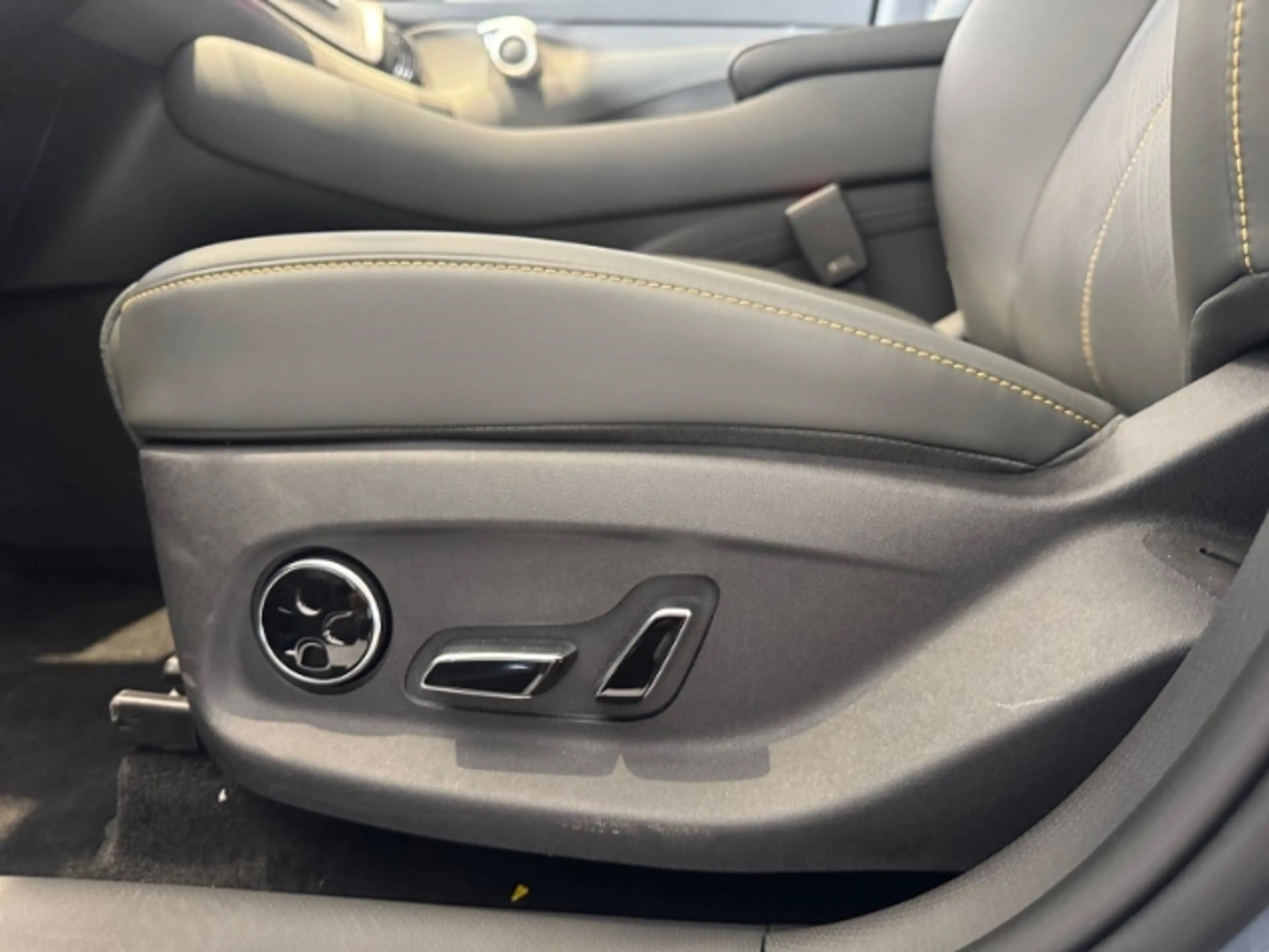BYD Atto 3 EVO Excellence AWD 360Kamera/Pano/Navi/Wärmepumpe — photo 13