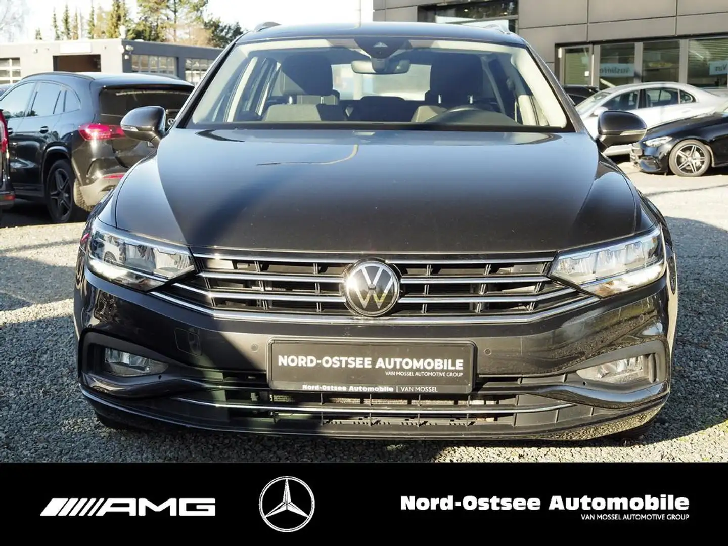 Volkswagen Passat Variant 1.5 TSI BUSINESS LED PDC NAVI DSG Grau - 2