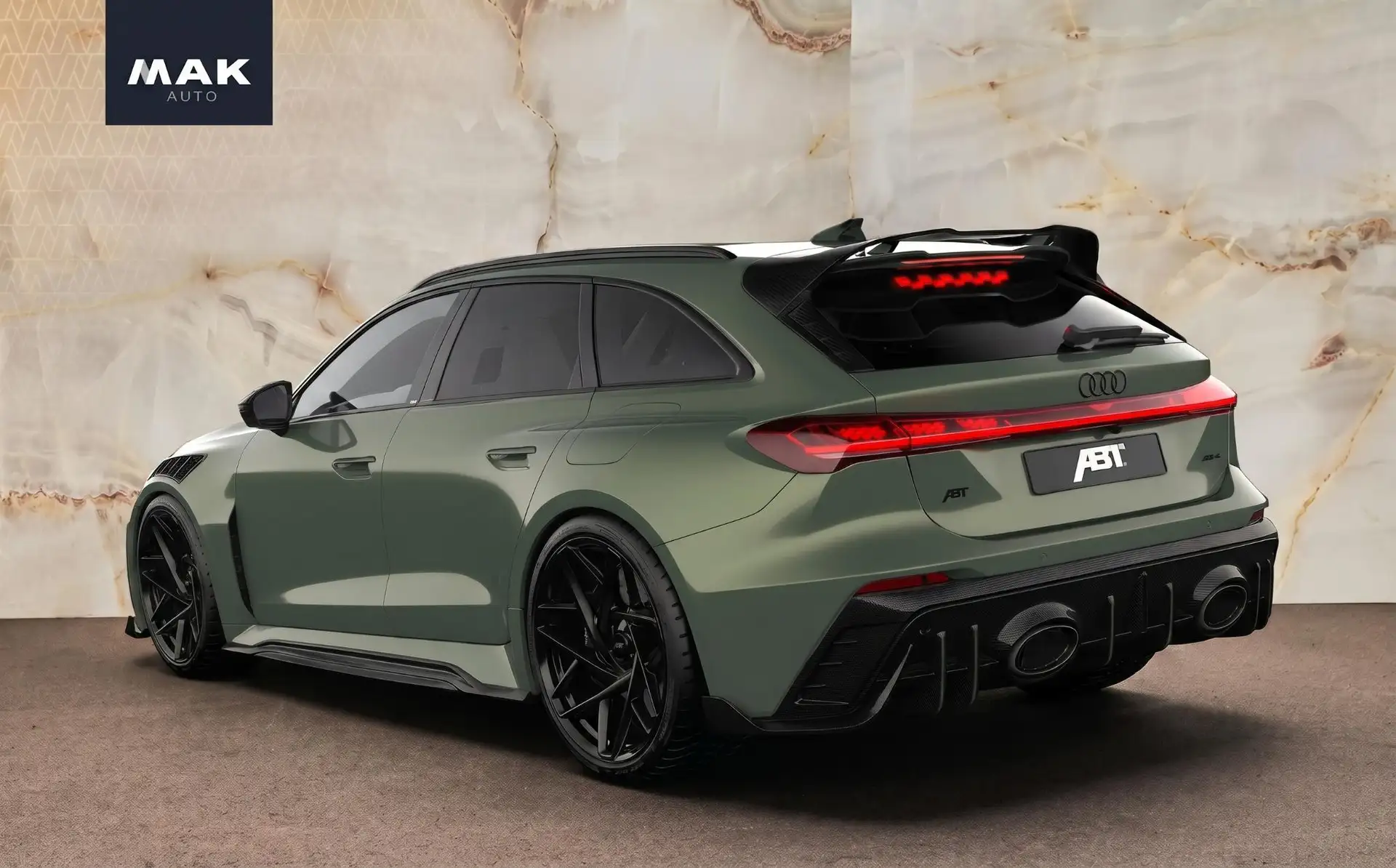 아우디 RS5 2.9 TFSI Plug-in Hybrid 2026 블랙 사진 4