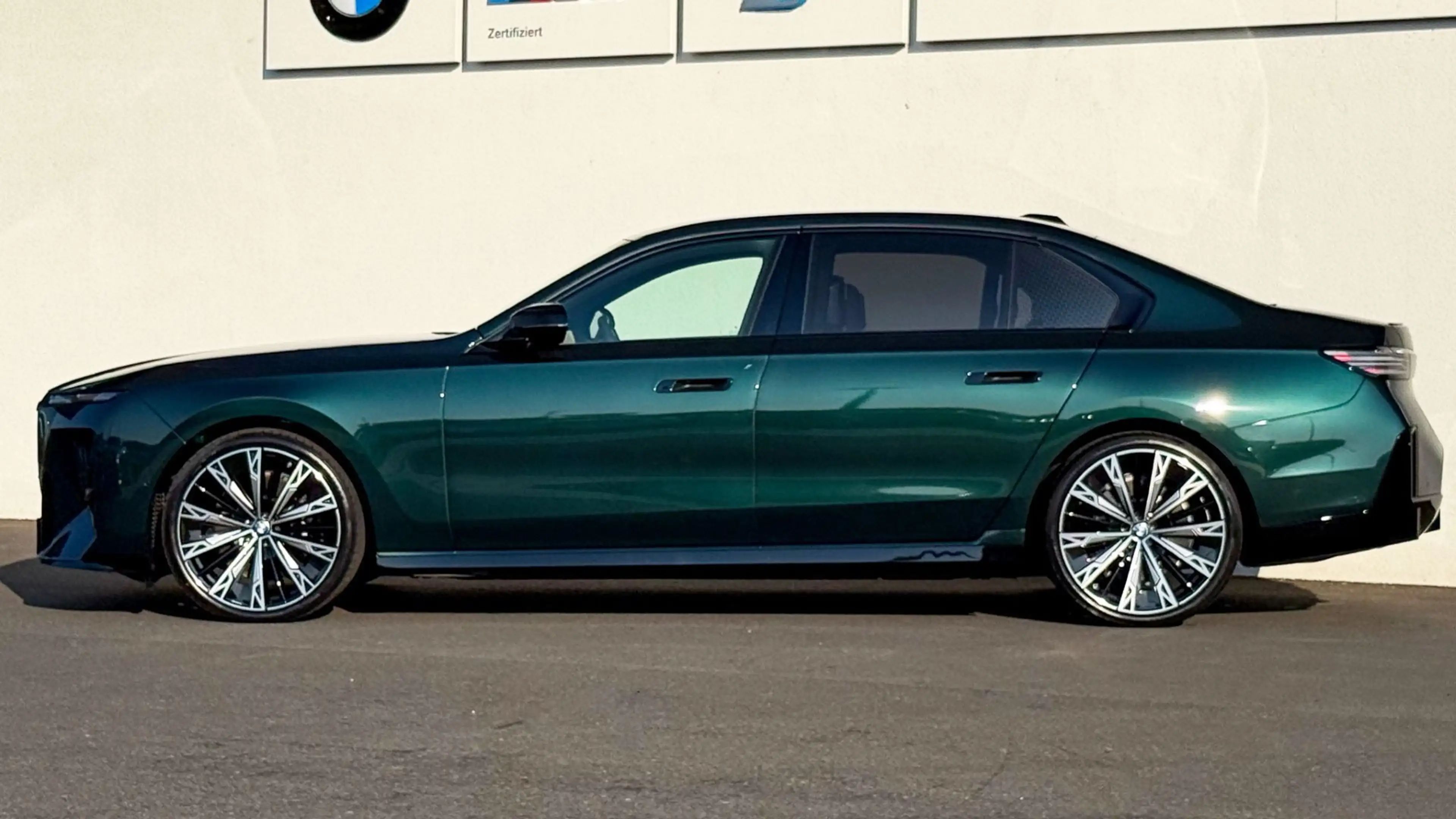 BMW 740 xDrive M-Sportpaket Pro — photo 6