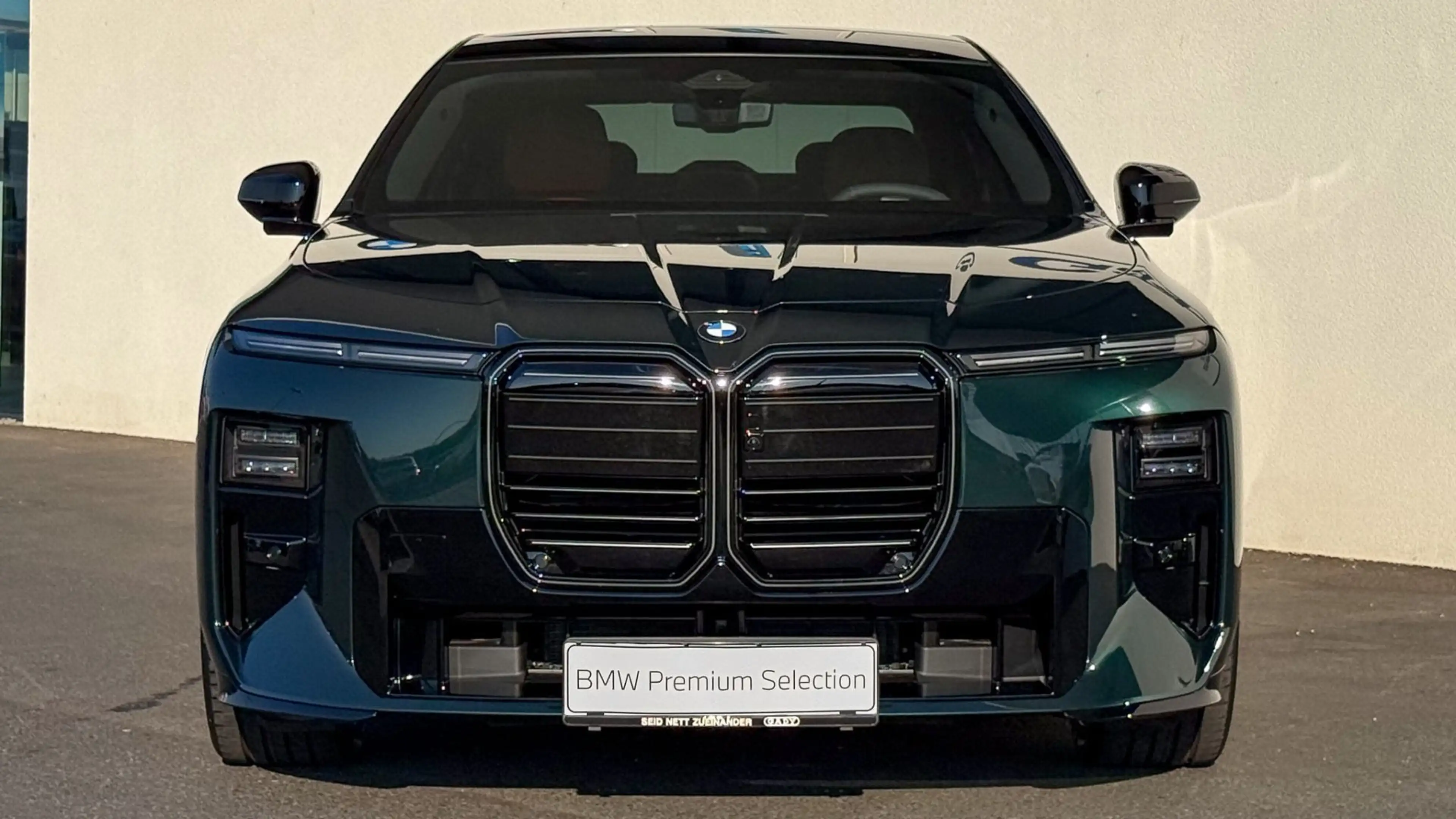 BMW 740 xDrive M-Sportpaket Pro — photo 2