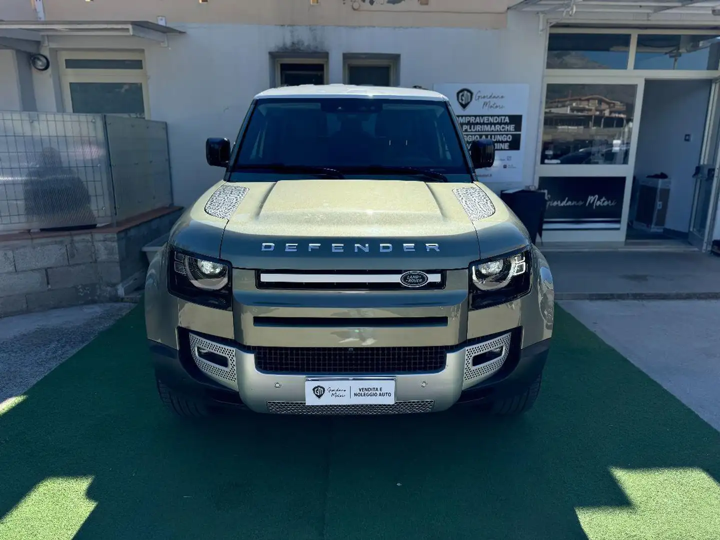 Land Rover Defender 90 3.0d i6 mhev X-Dynamic SE awd 200cv auto Verde - 2