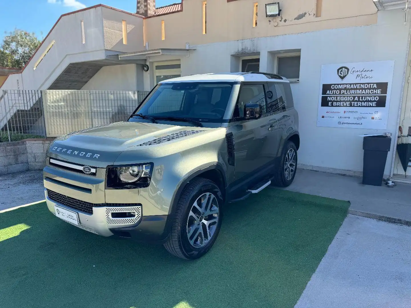 Land Rover Defender 90 3.0d i6 mhev X-Dynamic SE awd 200cv auto Verde - 1
