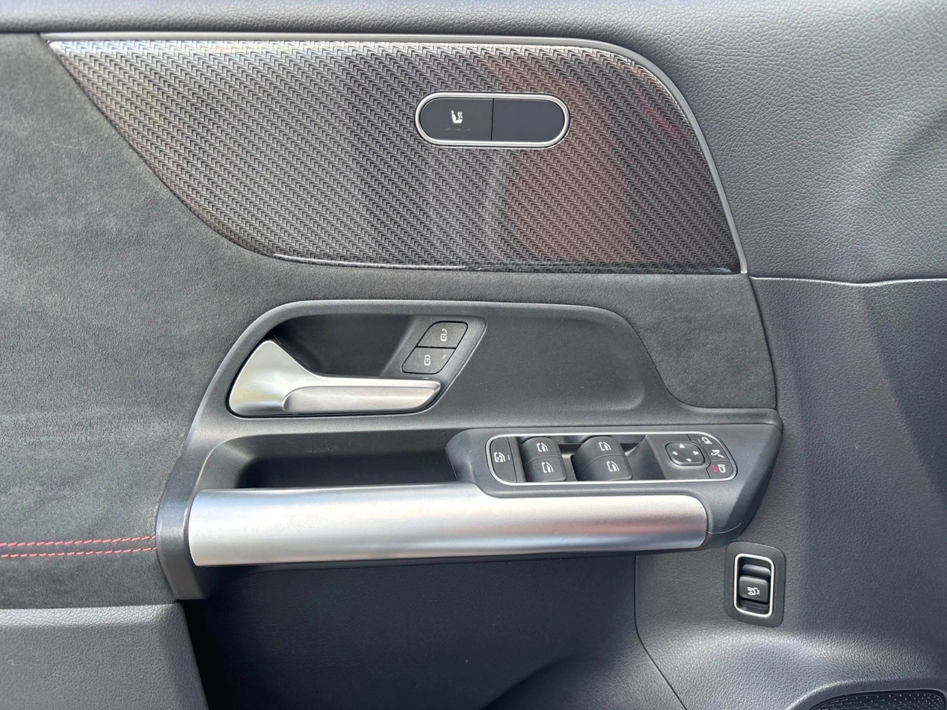 Mercedes-Benz B 180 B180 AMG LED R-KAM KEYLESS NAVI AMBIENTE SITZ-HZ — photo 8