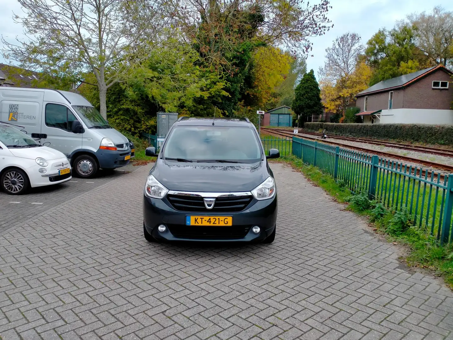 Dacia Lodgy 1.2 TCe Lauréate 5p. airco navi trekhaak ALLINPRIJ Grijs - 2