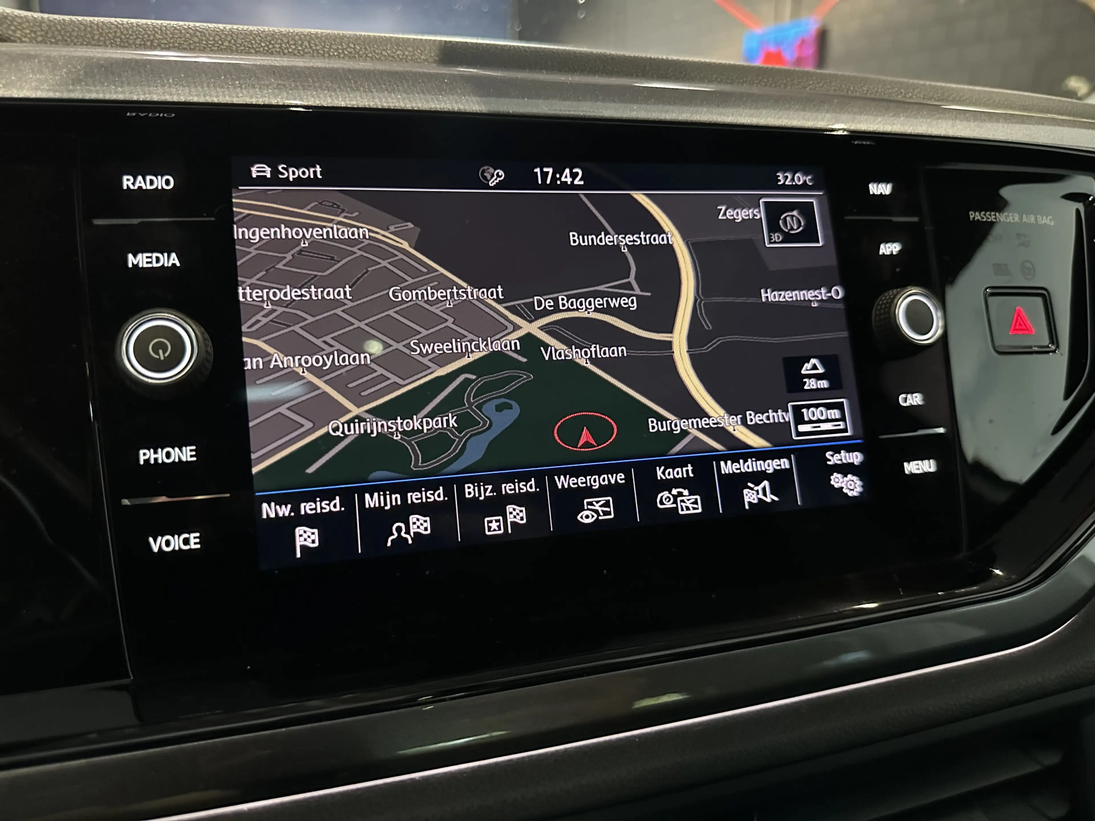 Volkswagen Polo 1.0 TSI R-Line BEATS|Panorama|LED|Carplay|NL NAP — photo 17