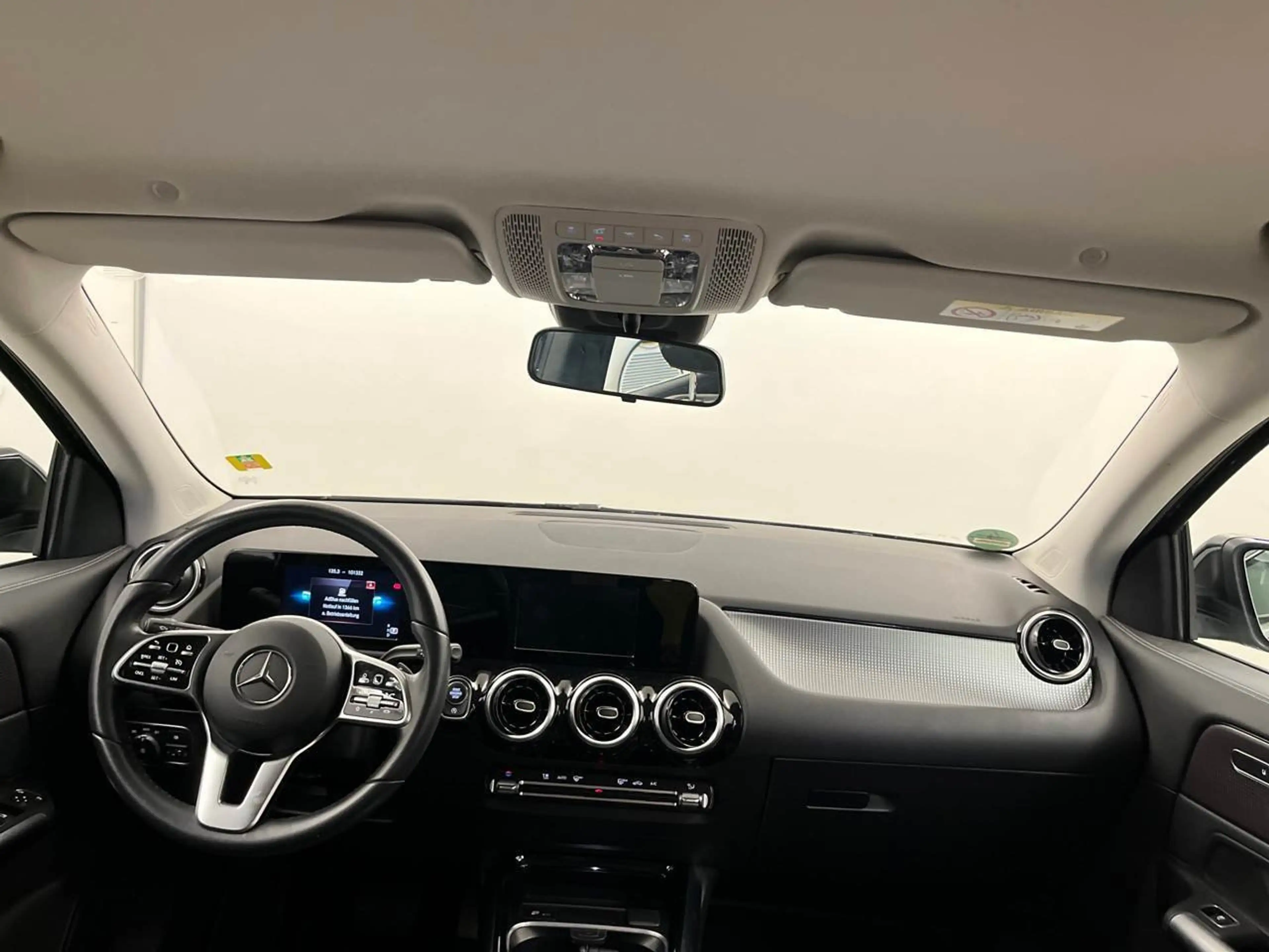 Mercedes-Benz GLA 220 d Progressive Key Lane Navi AUT Klima — photo 5