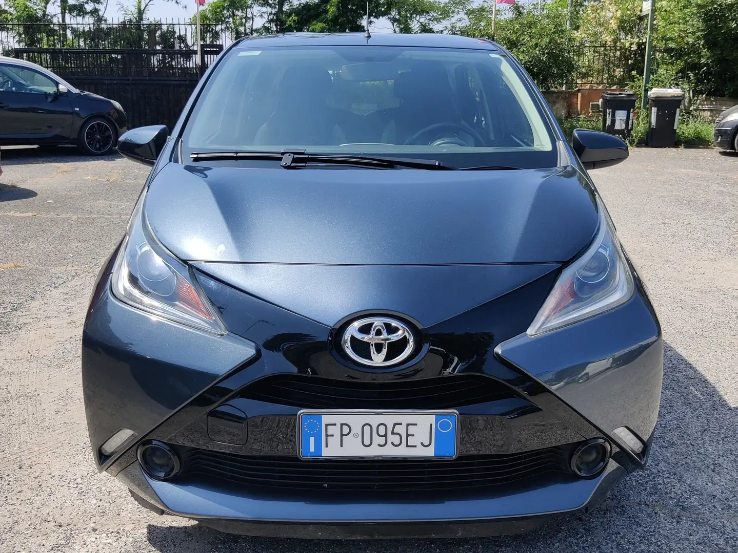 Toyota Aygo Aygo 5p 1.0 CAMBIO AUTOMATICO BUSINESS m-mt my15 Grigio - 1