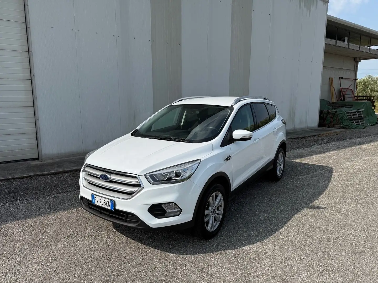Ford Kuga 1.5 ecoboost 120 CV Bianco - 1