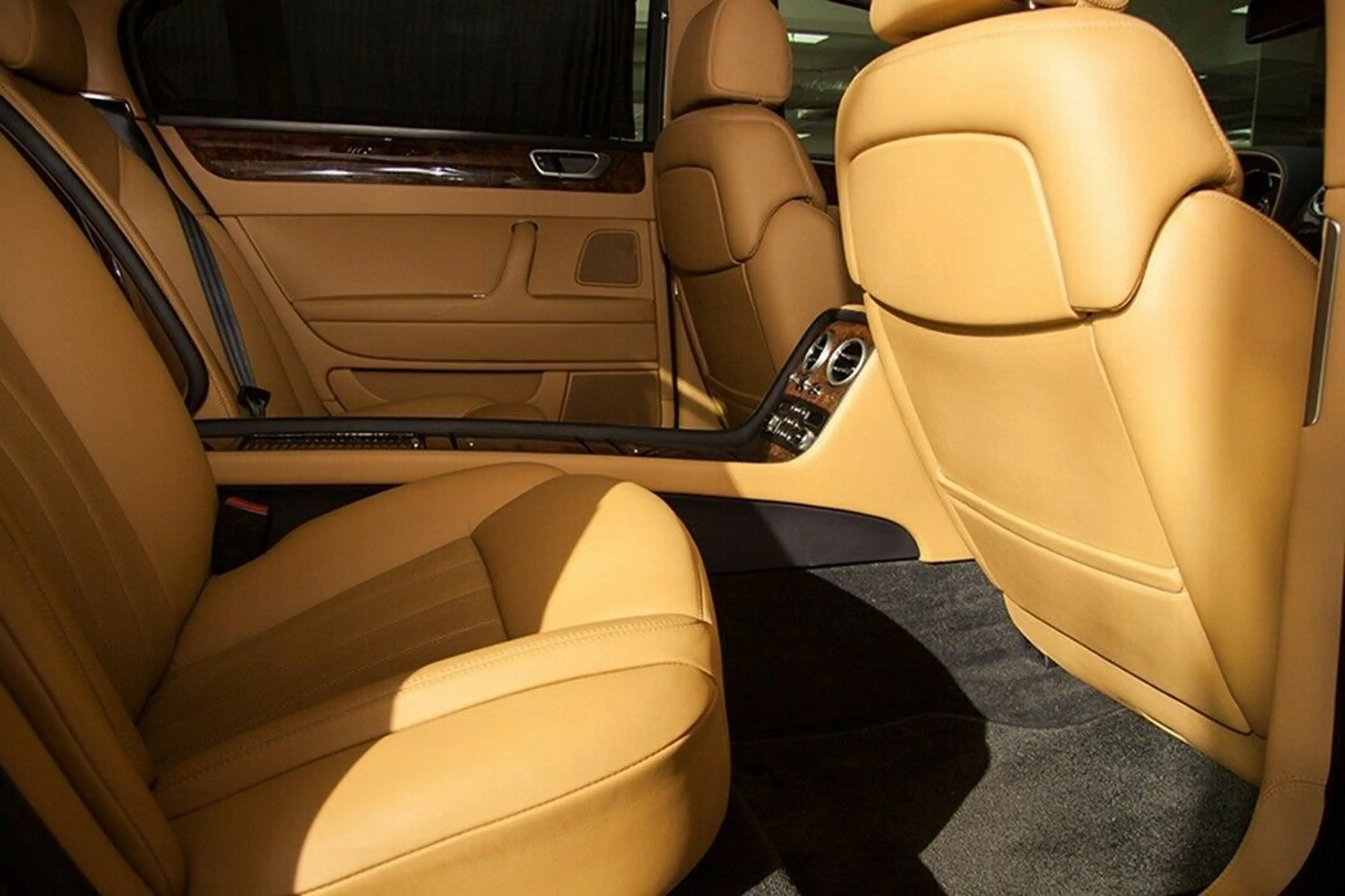 Bentley Flying Spur Flying SpurAWD+ARMORED/GEPANZERT B6/B7+1HD+33Tkm — photo 15