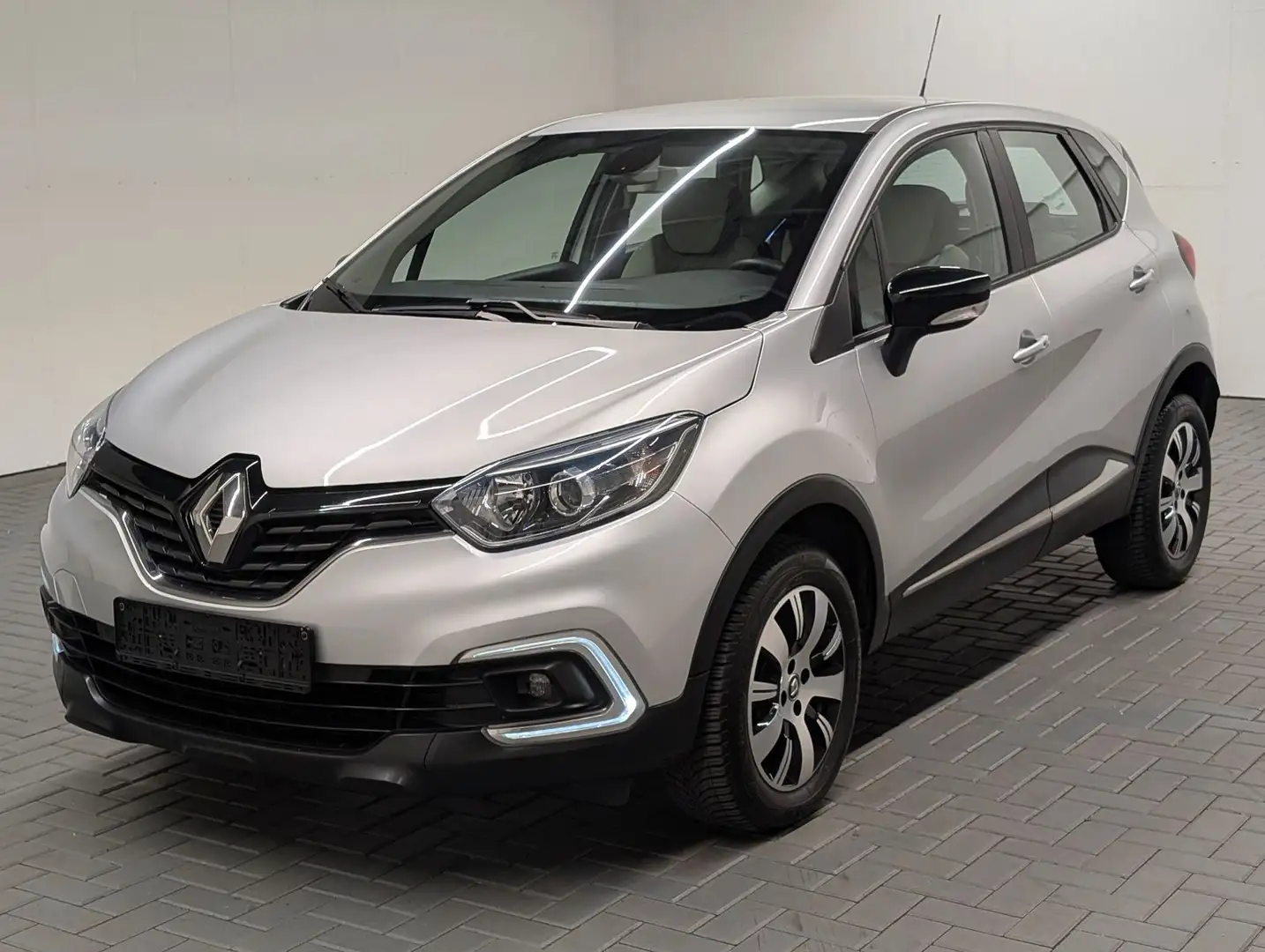 Renault Captur Navi/Tempomat/DAB/16-Zoll/USB Silber - 1