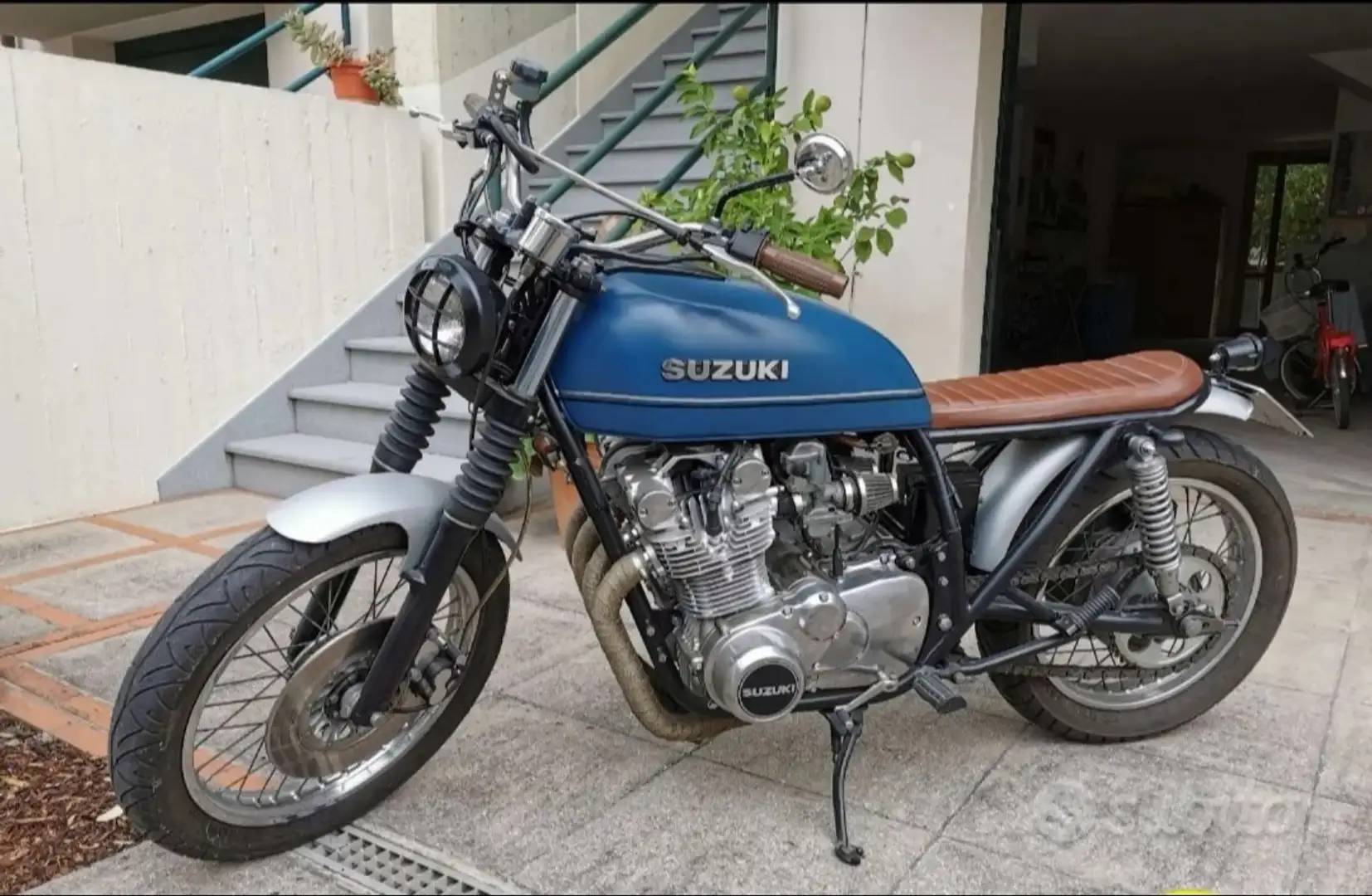 Suzuki GS 750 Cafe Racer Blu/Azzurro - 2