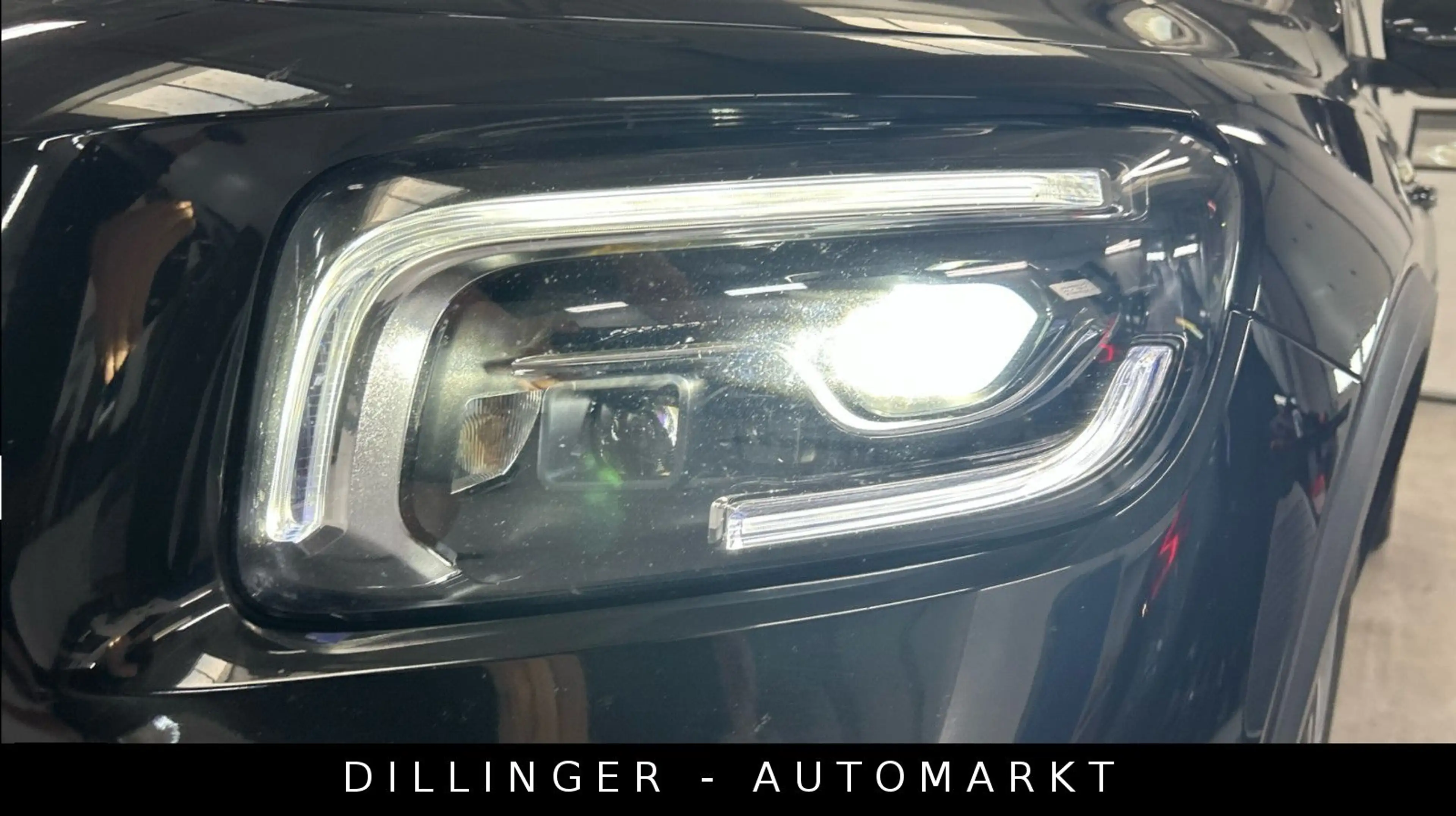Mercedes-Benz GLB 220 d 4Matic AMG Line 8G LED Navi Distro AHK — photo 10