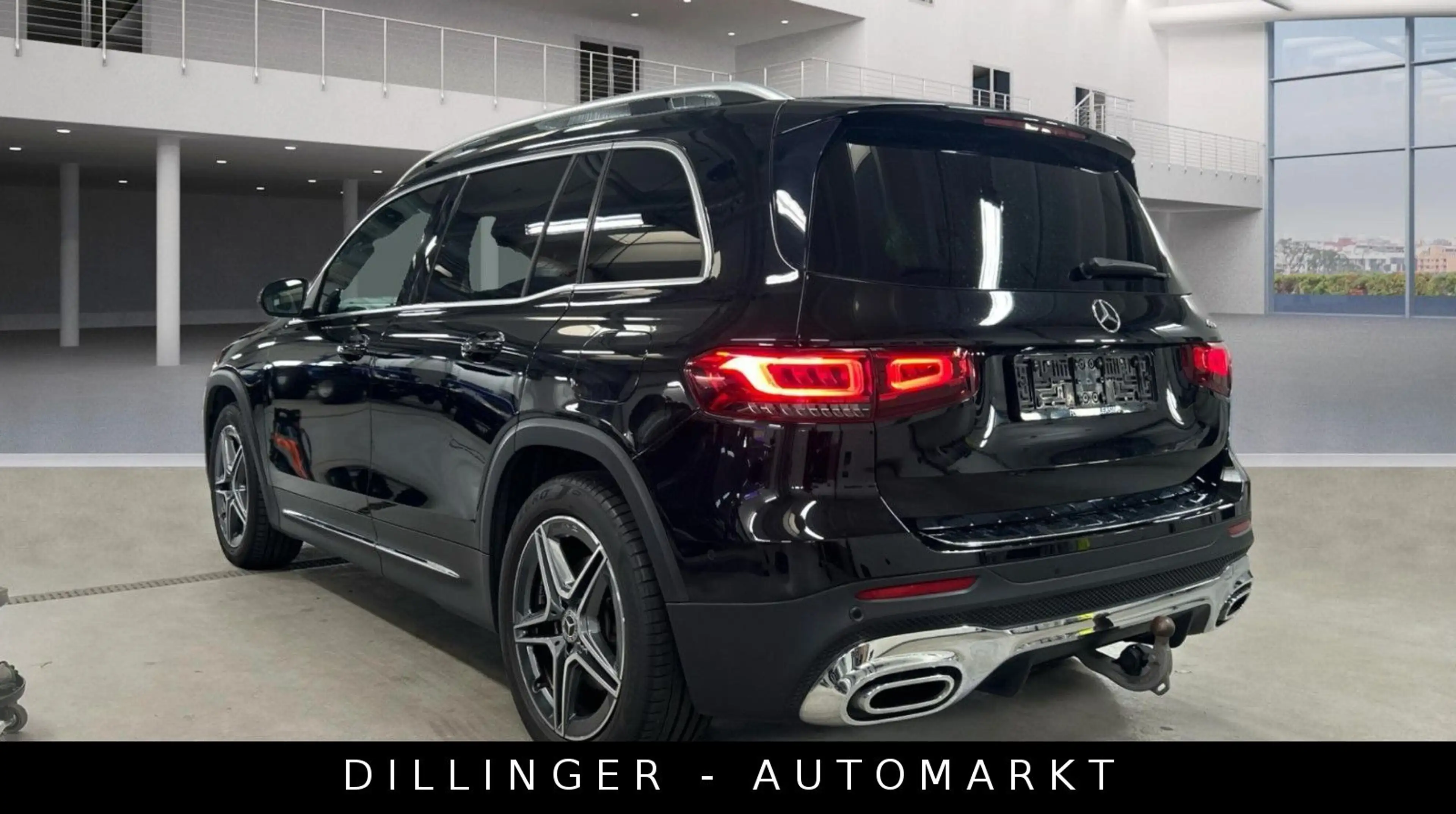 Mercedes-Benz GLB 220 d 4Matic AMG Line 8G LED Navi Distro AHK — photo 3