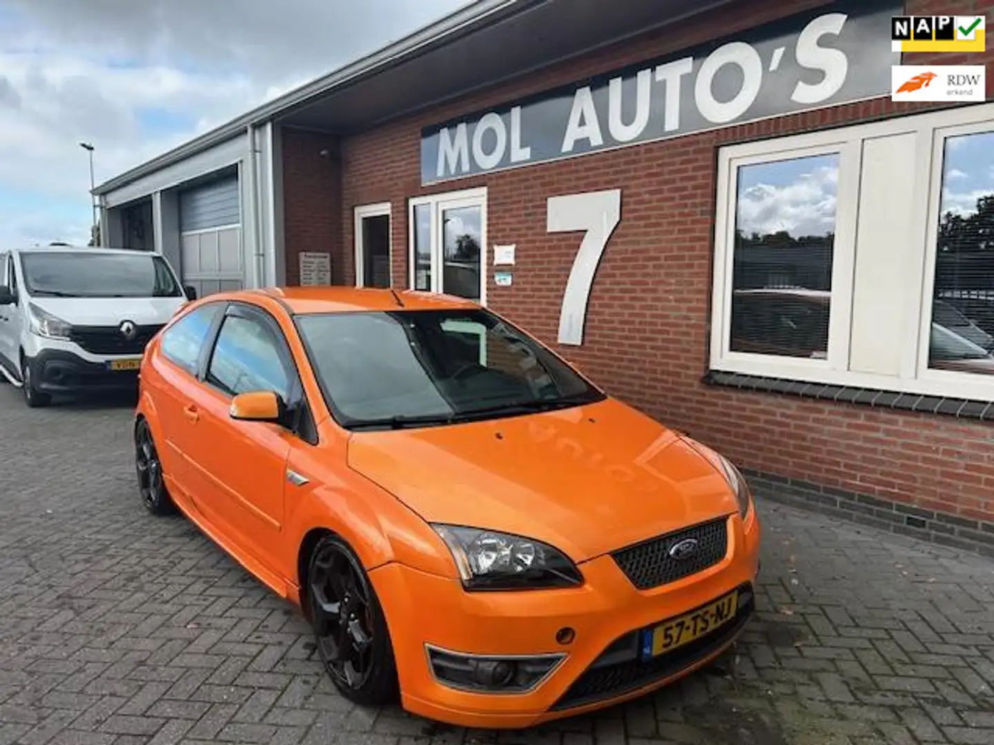 Ford Focus 2.5-20V ST Оранжевий - 1