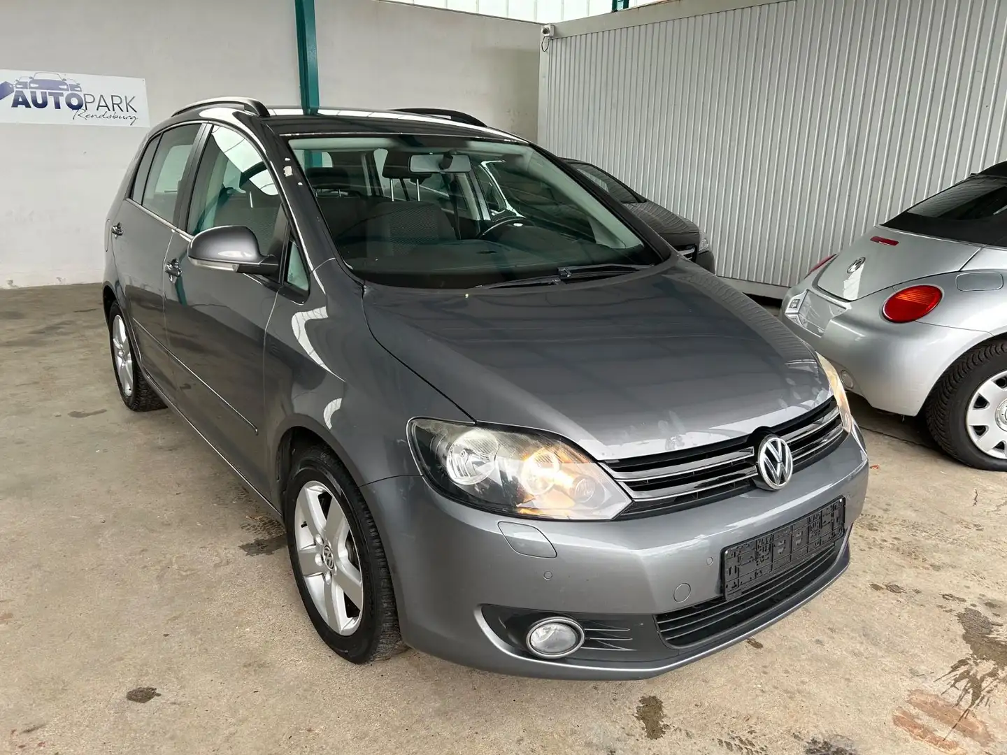 Volkswagen Golf Plus 1.6 TDI Comfortline Grau - 2