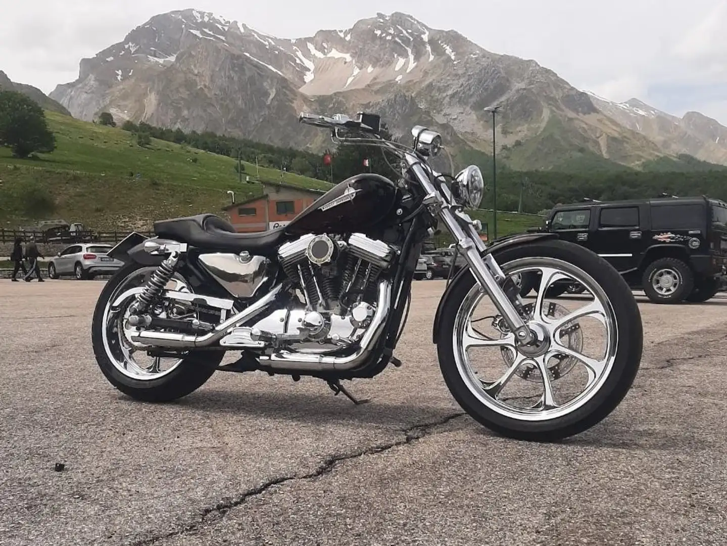 Harley-Davidson 1200 Custom - 2