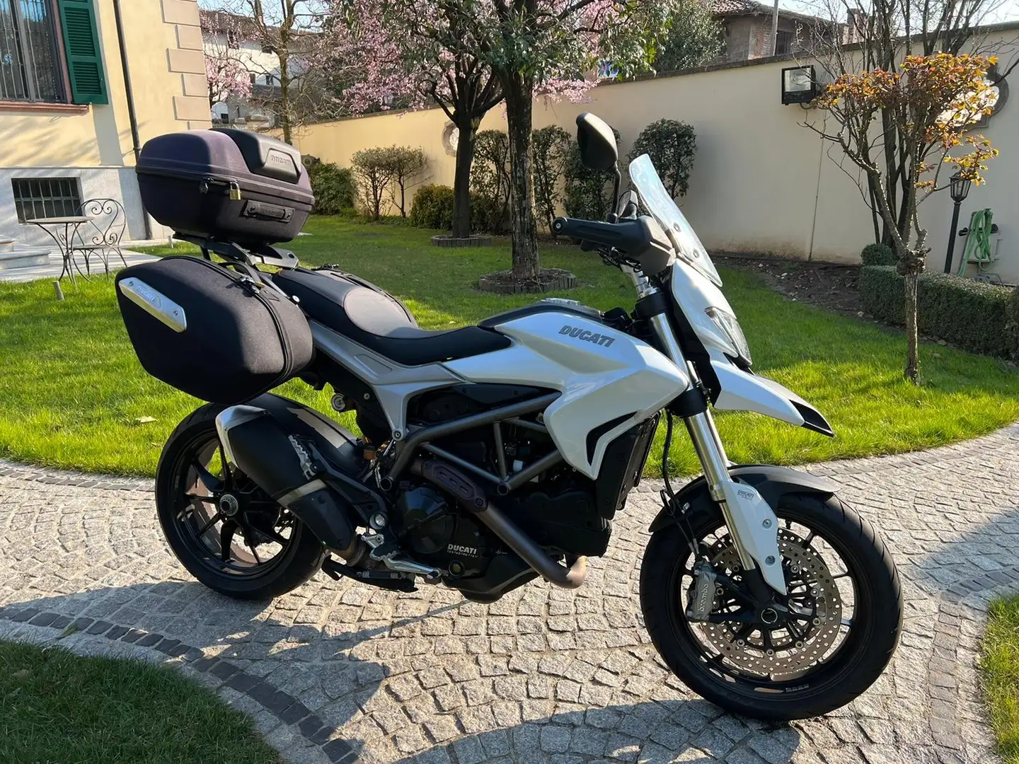 Ducati Hyperstrada 821 35 kw Grijs - 2