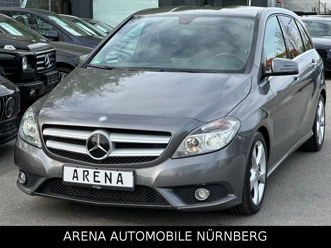 Mercedes-Benz B 180