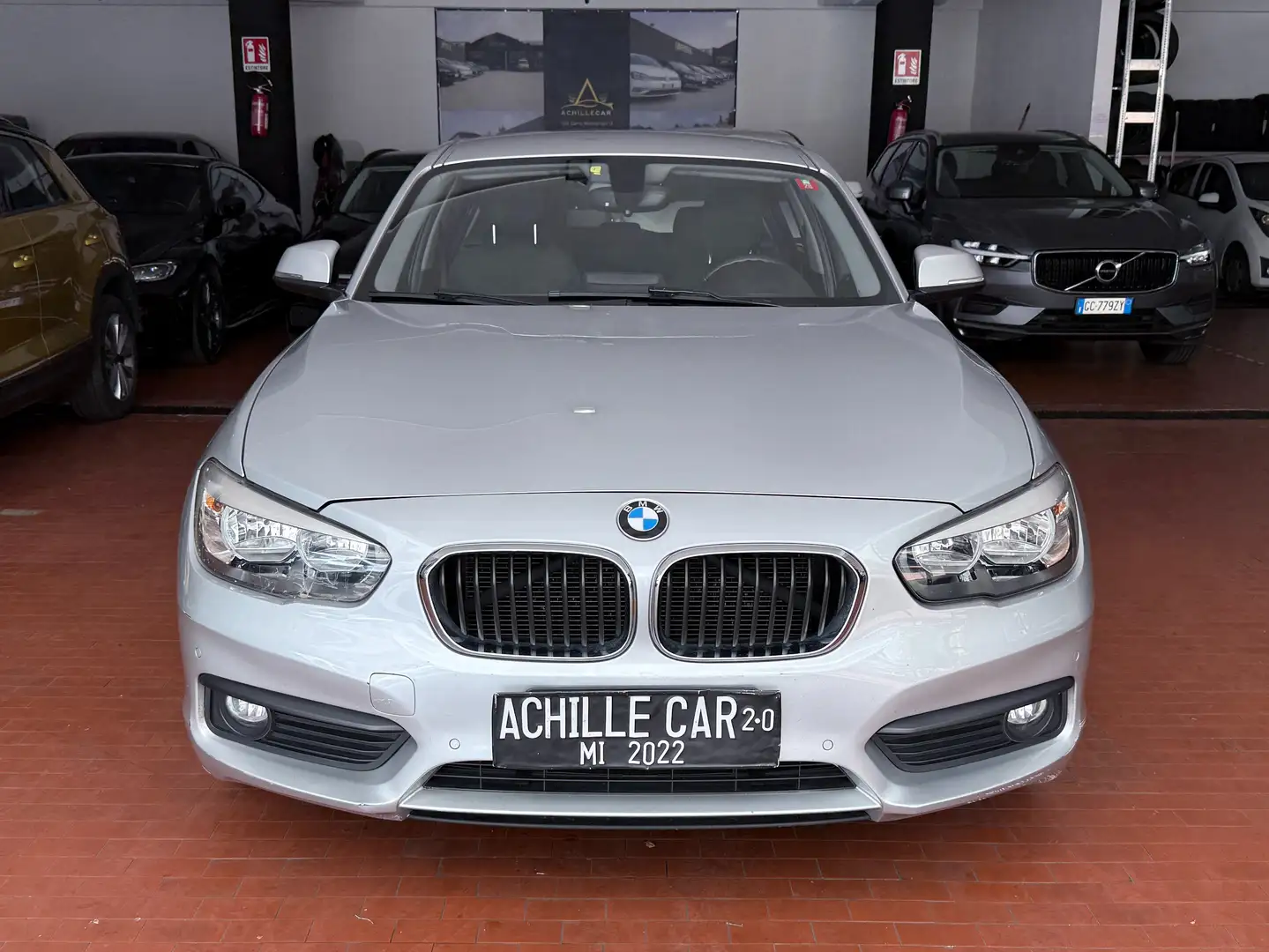BMW 116 d Business 5p *PREZZO REALE* Argent - 2
