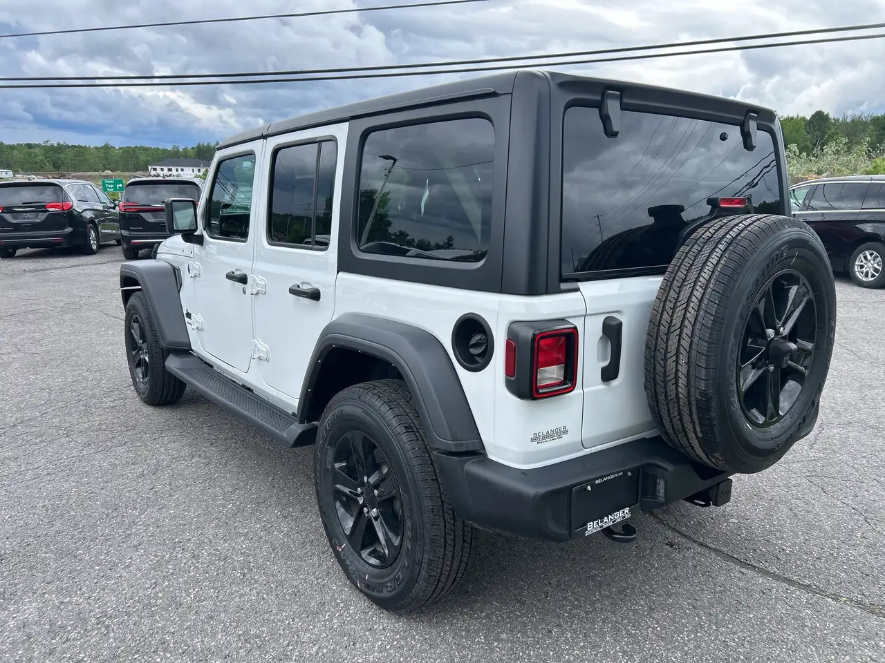 Jeep Wrangler снимка Jeep Wrangler