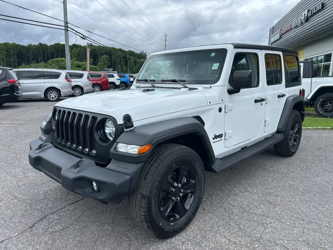 Jeep Wrangler снимка Jeep Wrangler