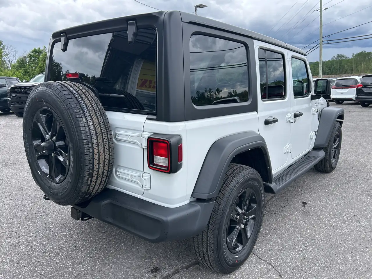 Jeep Wrangler снимка Jeep Wrangler