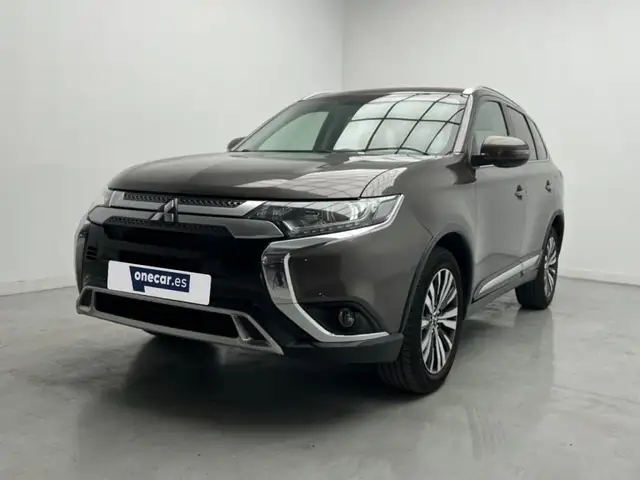 Mitsubishi Outlander 200 MPI Motion 2WD 7pl. CVT
