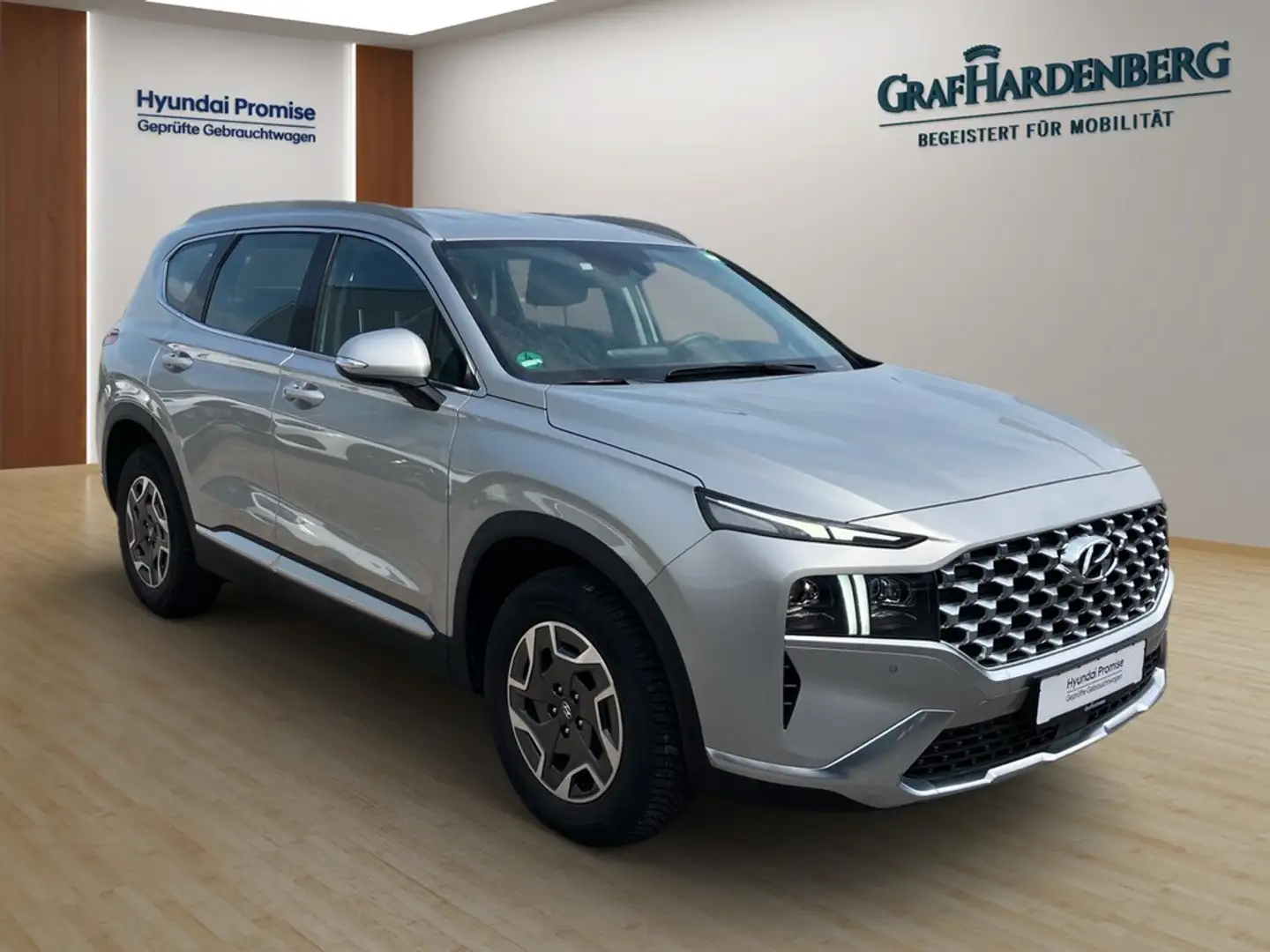 Hyundai SANTA FE HEV 1.6 T-GDi 6-AT Trend Hybrid 4WD Stříbrná - 2
