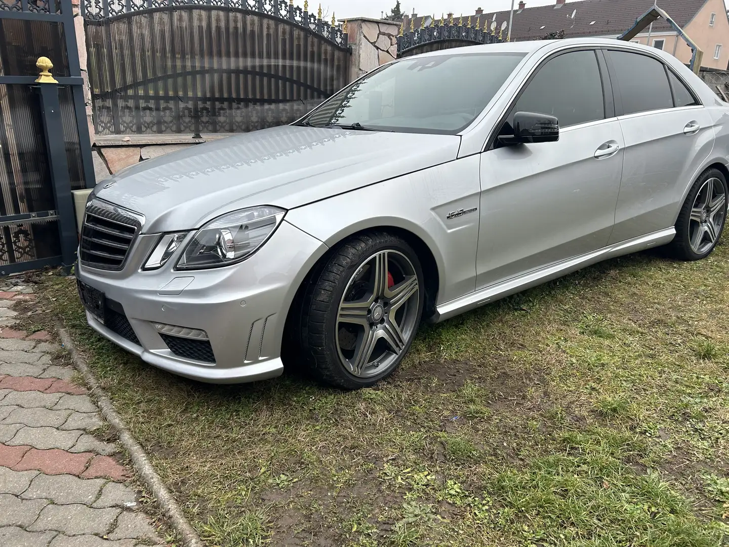 Mercedes-Benz E 63 AMG Aut. - 1