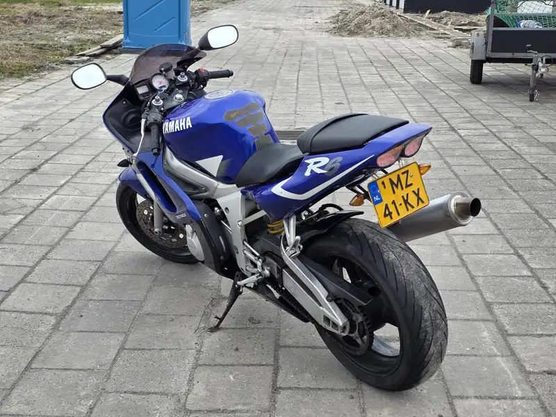 Yamaha YZF-R6 - foto 3