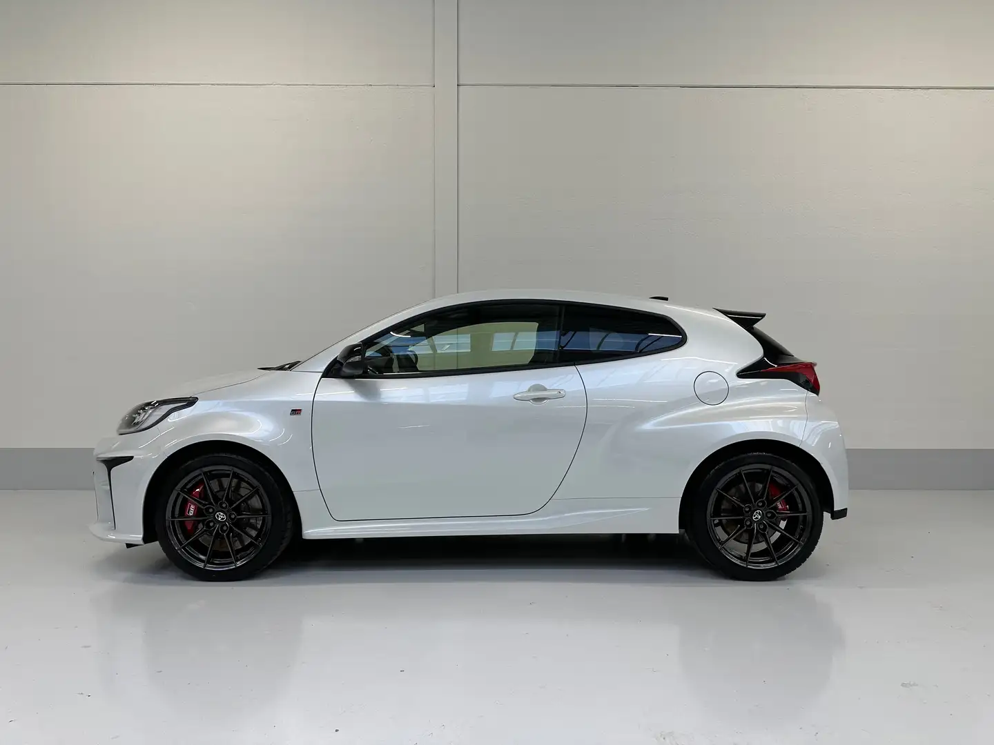 Toyota Yaris GR High-Performance-Paket Weiß - 1