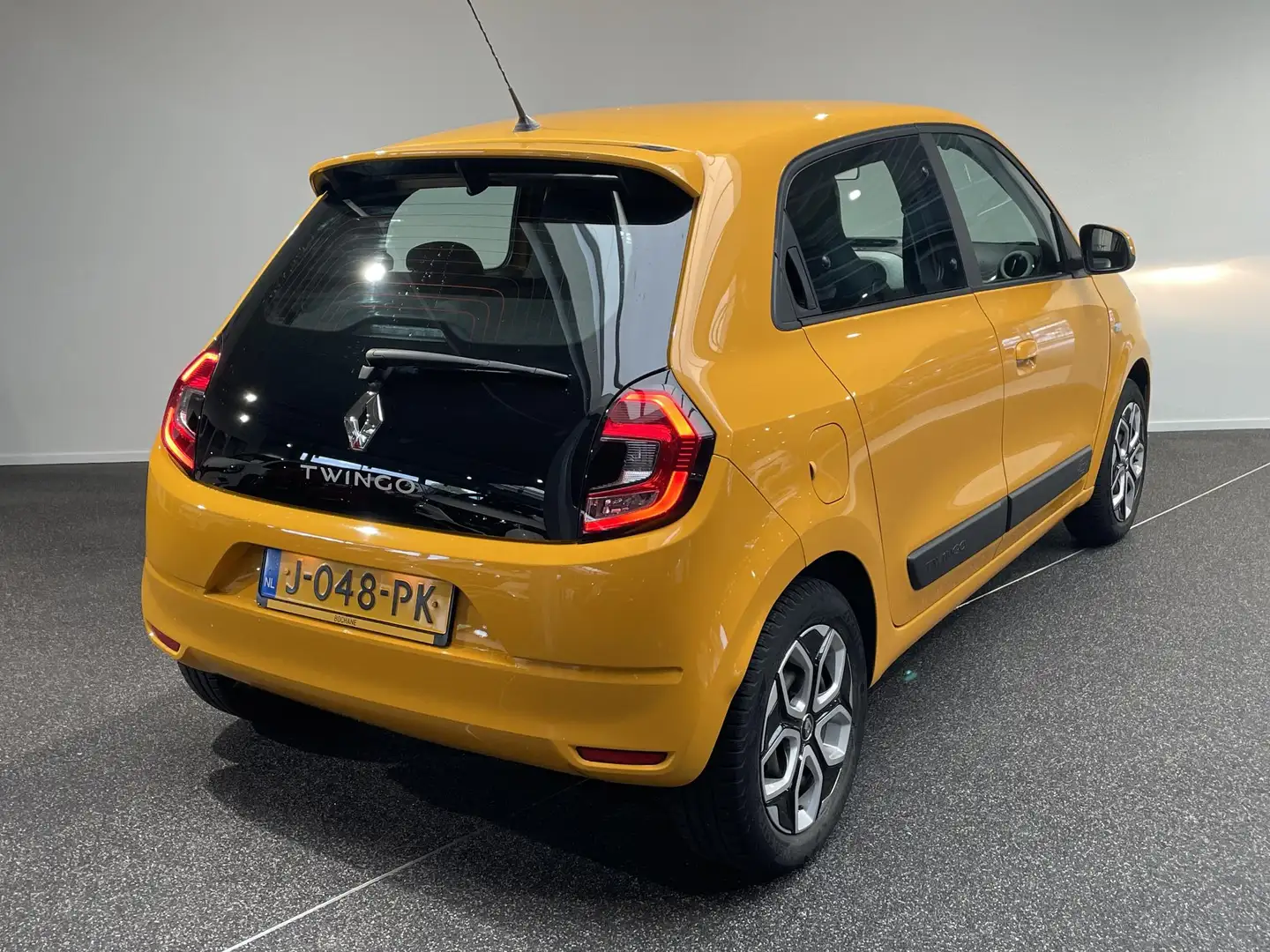 Renault Twingo 1.0 SCe Collection Jaune - 2