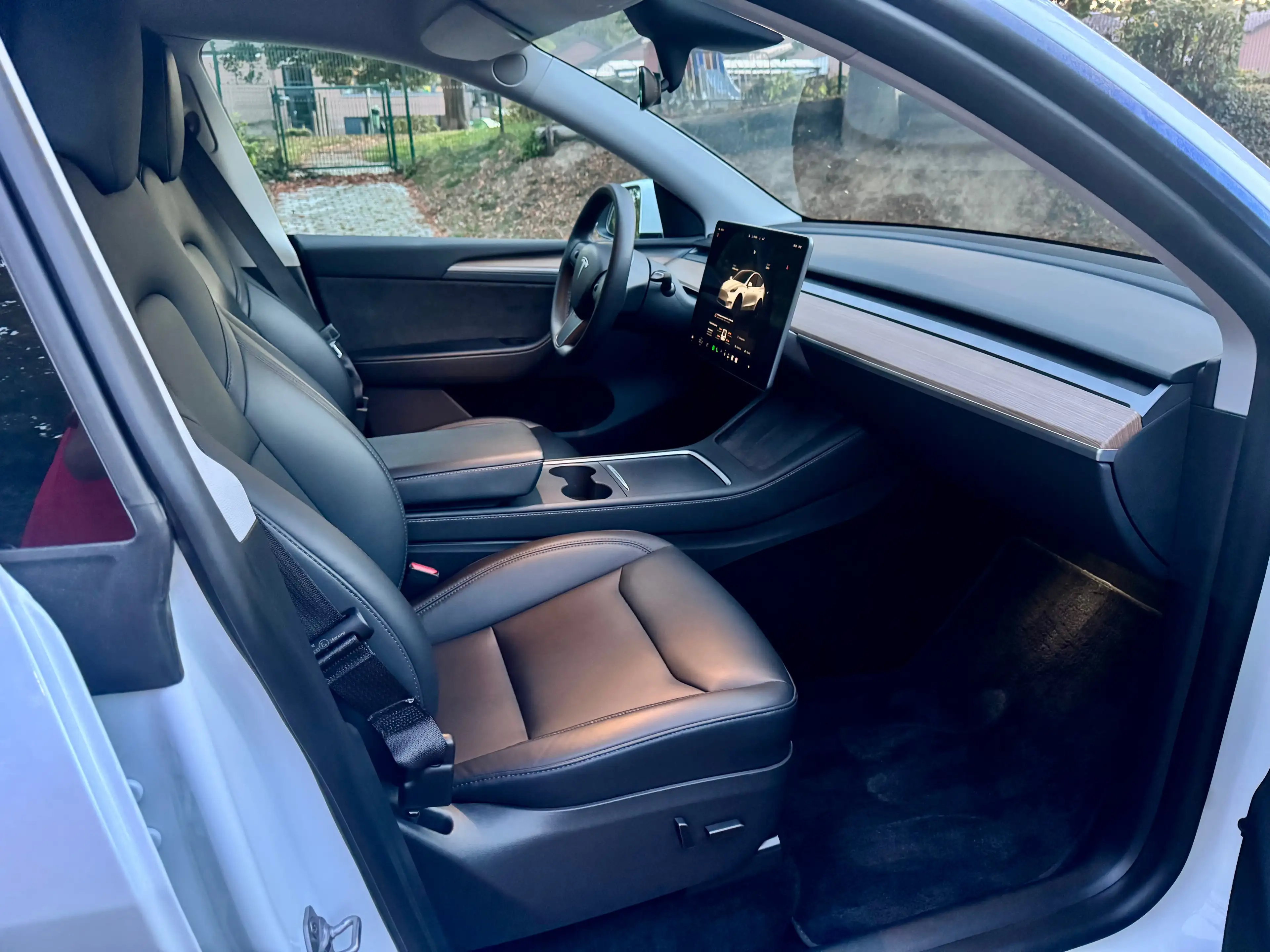 Tesla Model Y PERFORMANCE | AWD 4X4 | JANTES 21 | GARANTIE TESLA 2030 | AUTOPILOT !!! — photo 8