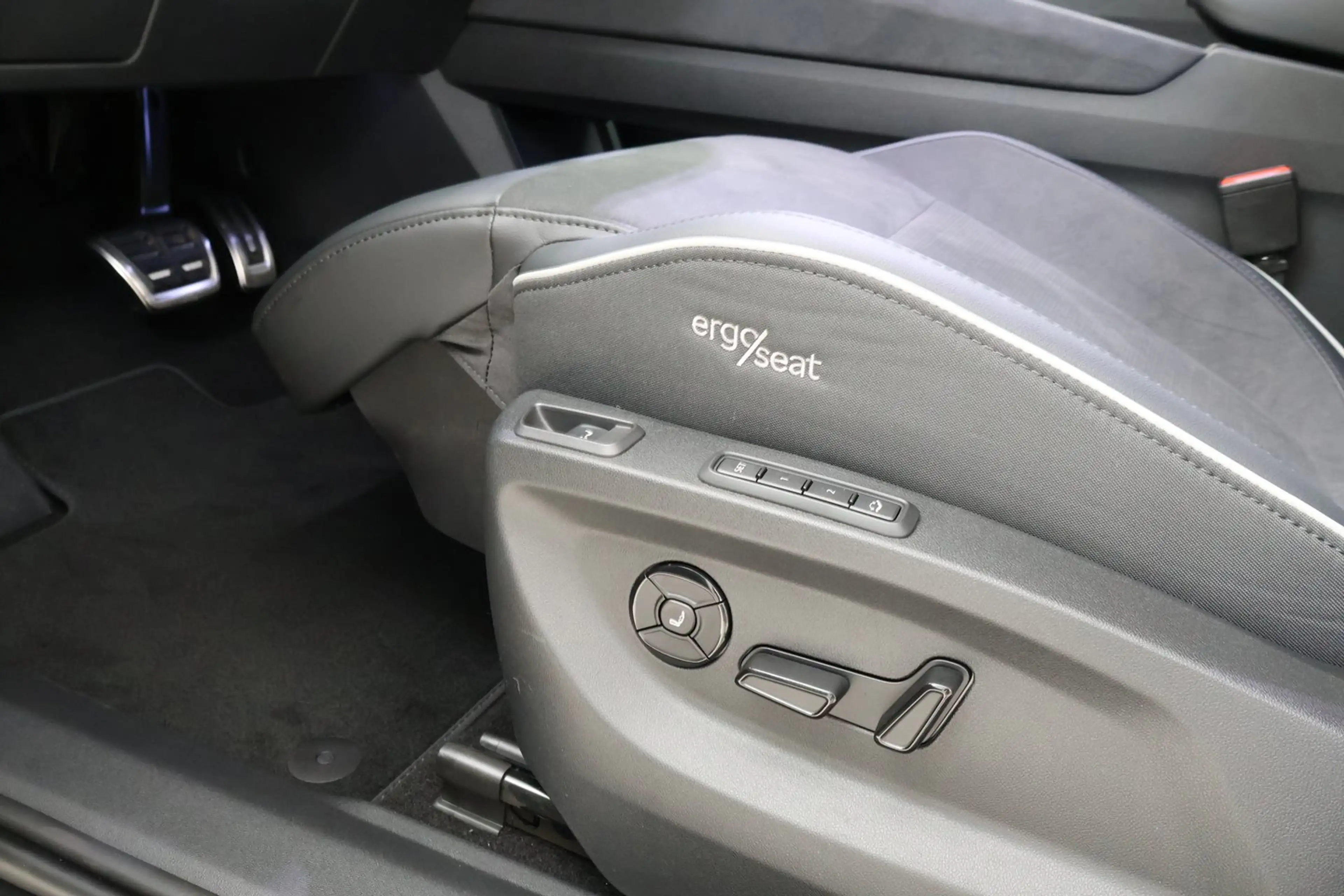 Skoda Peaq Sportline 90x — photo 13