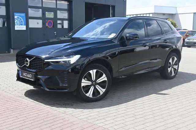 Volvo XC60 main image