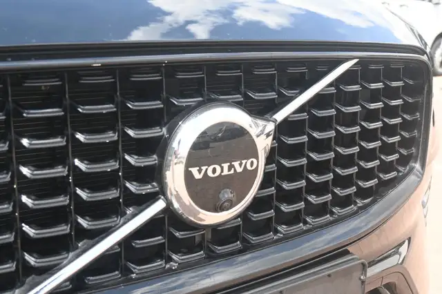 Volvo XC60 view 9