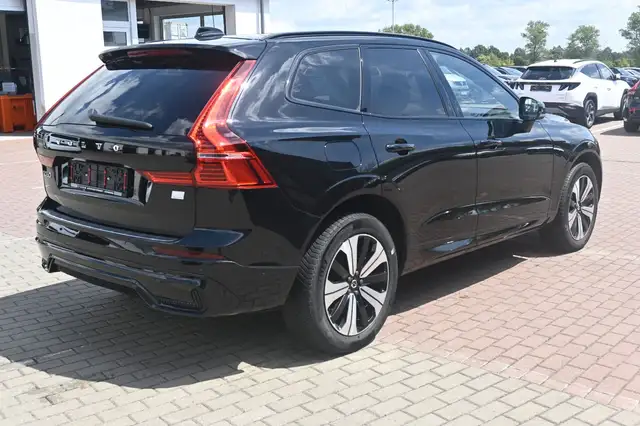 Volvo XC60 view 5