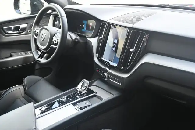 Volvo XC60 view 13