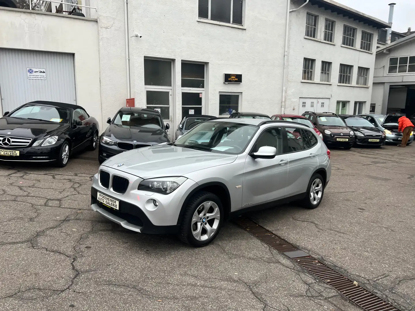 BMW X1 20 d xDrive Gris - 2