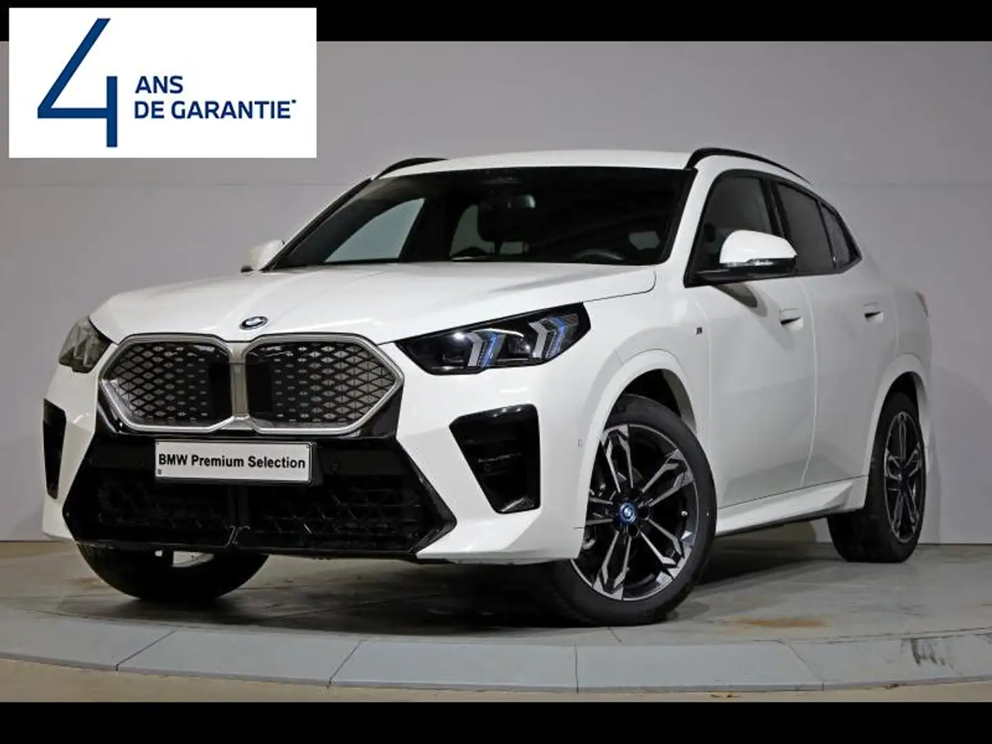 BMW iX2 eDrive20 Kit M Sport Blanc - 1