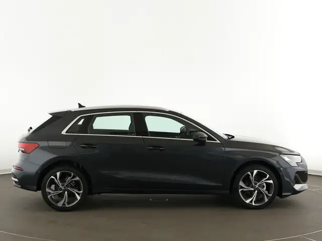 Audi A3 view 9